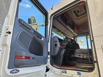 R520 V8 6x2 BOOGIE / RETARDER / FULL AIR